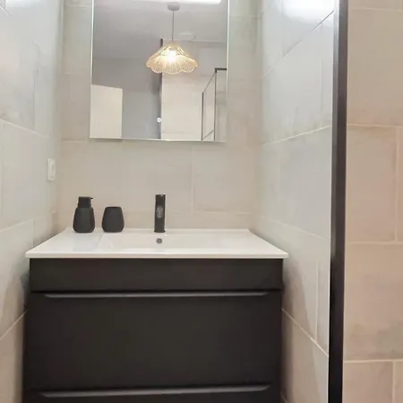 La Cour Des Secrets- Hyper Centre *