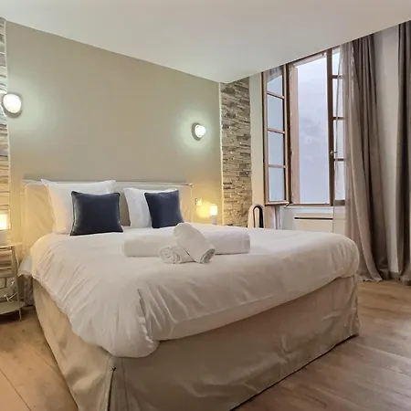 La Cour Des Secrets- Hyper Centre